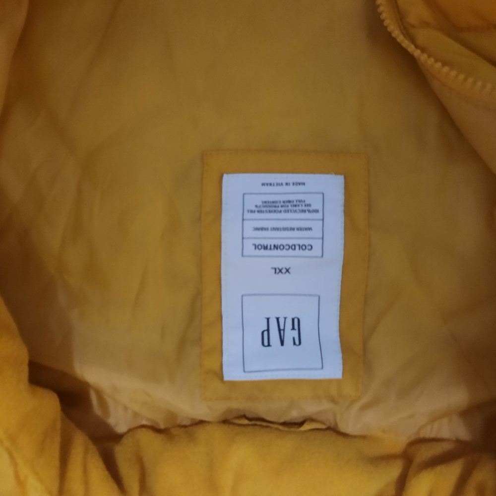 GAP Yellow Puffer Vest - Picture 3 of 4